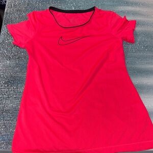 Nike Women's Bright Pink Short Sleeve Tee